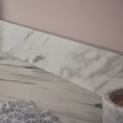 GoodHome Algiata White Marble Effect Laminate & Particle Board Upstand (L)3000mm 9 GoodHome Algiata White Marble Effect Laminate & Particle Board Upstand (L)3000mm -Trade Point Store goodhome algiata white marble effect laminate particle board upstand l 3000mm3663602636465 02i bq