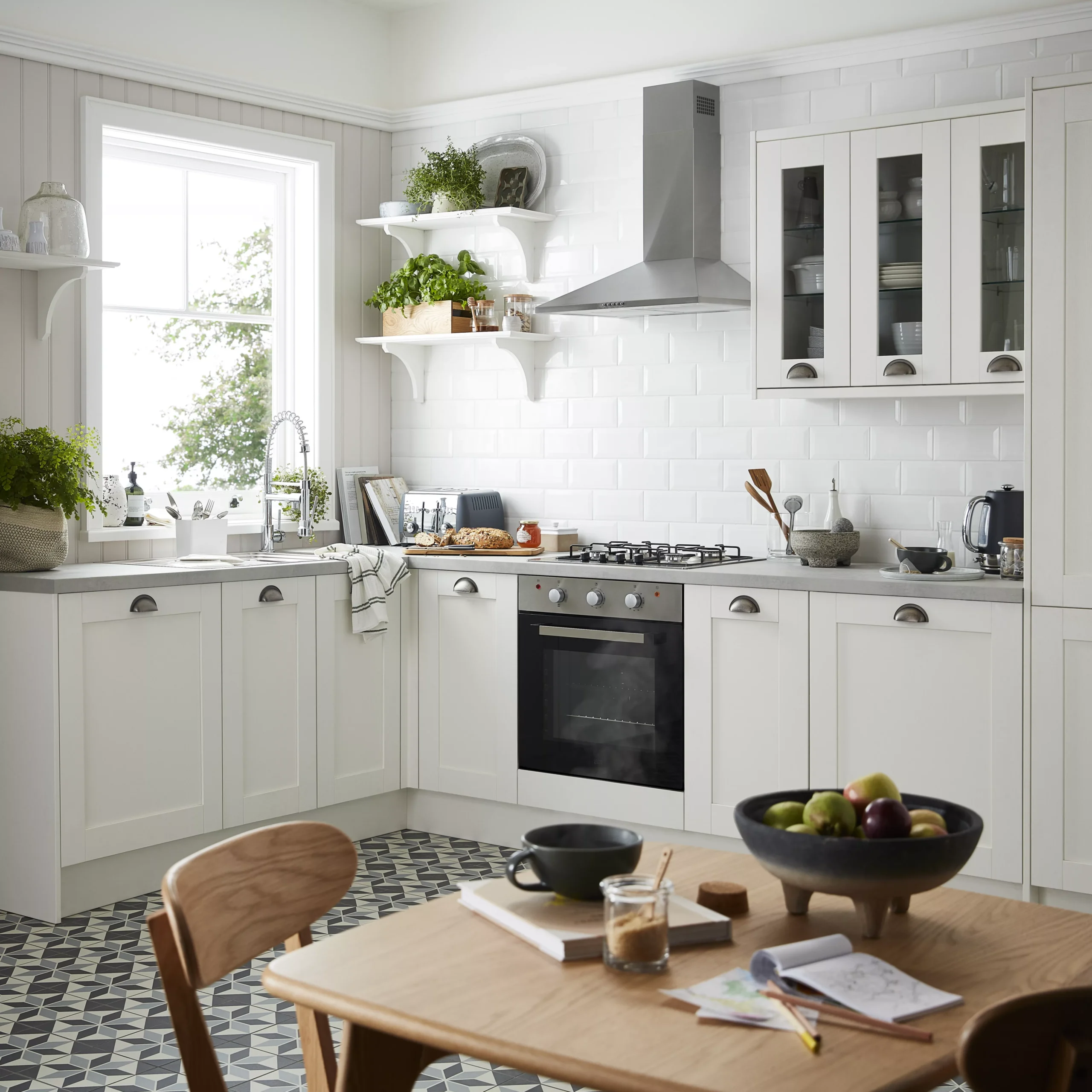 GoodHome Alpinia Matt Ivory Painted Wood Effect Shaker 50:50 Larder Cabinet Door (W)600mm (H)1001mm (T)18mm 3 GoodHome Alpinia Matt Ivory Painted Wood Effect Shaker 50:50 Larder Cabinet Door (W)600mm (H)1001mm (T)18mm - Image 3