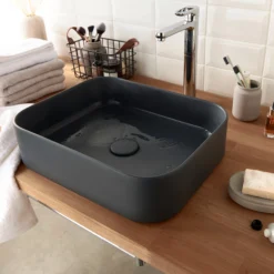 GoodHome Avela Matt Oak Effect Wall-mounted Vanity Unit & Basin Set (W)1000mm (H)790mm -Trade Point Store goodhome avela matt oak effect wall mounted vanity unit basin set w 1000mm h 790mm5059340625140 01i bq