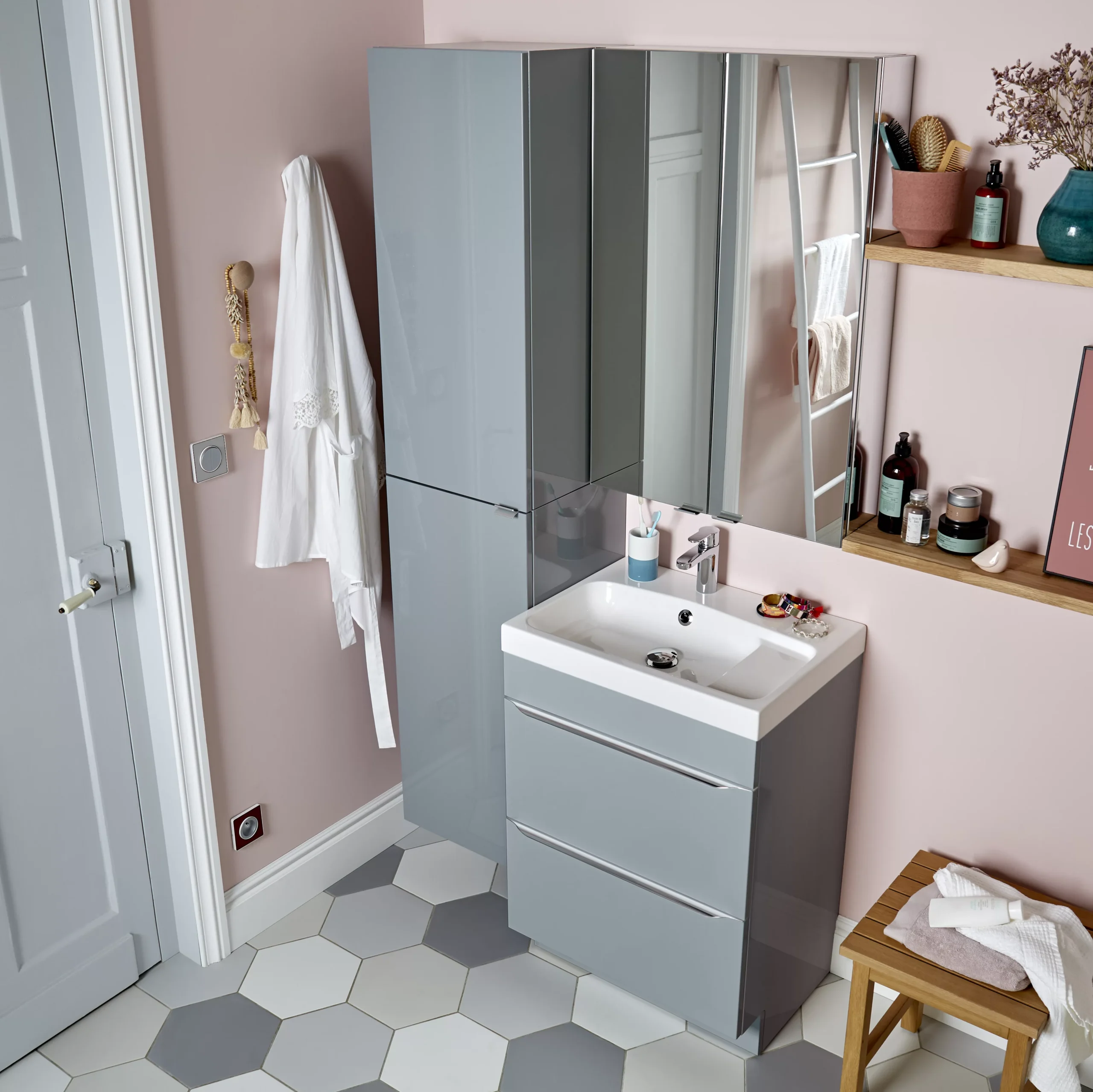 GoodHome Imandra Gloss Grey Bathroom Cabinet (H)82cm (W)60cm 13 GoodHome Imandra Gloss Grey Bathroom Cabinet (H)82cm (W)60cm - Image 13