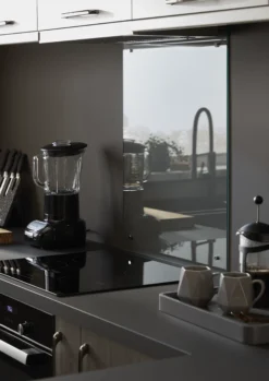 GoodHome Nashi White Glass Effect Glass Splashback, (H)800mm (W)600mm (T)5mm -Trade Point Store goodhome nashi white glass effect glass splashback h 800mm w 600mm t 5mm3663602636809 11i