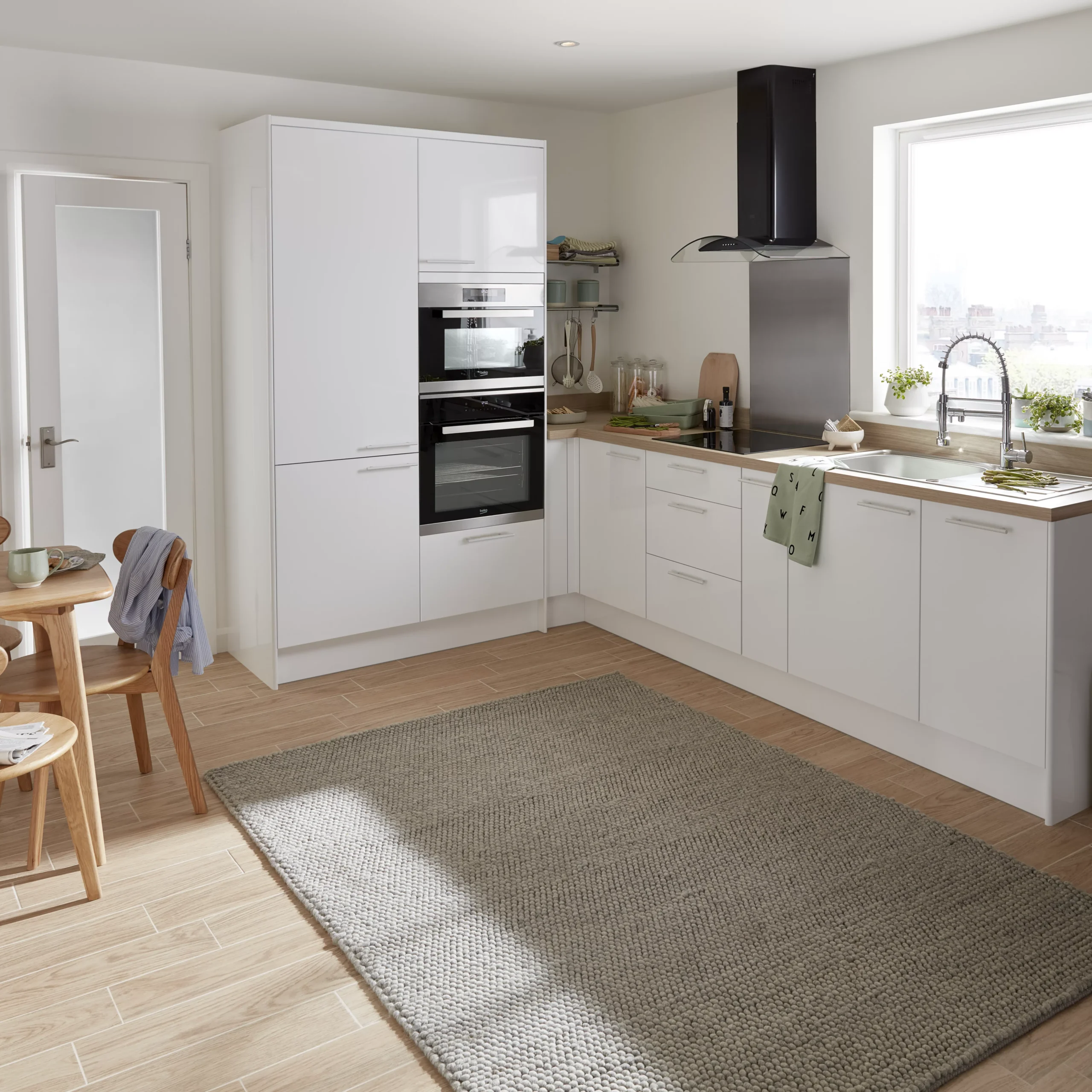 GoodHome Stevia Gloss White Slab Tall Larder Cabinet Door (W)500mm (H)1467mm (T)18mm 5 GoodHome Stevia Gloss White Slab Tall Larder Cabinet Door (W)500mm (H)1467mm (T)18mm - Image 5