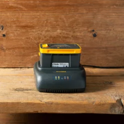 Stiga 220-240V 3A Li-ion Fast Battery Charger EC 430 FU / 277031008/ST1 -Trade Point Store stiga 220 240v 3a li ion fast battery charger ec 430 fu 277031008 st18008984844315 02i